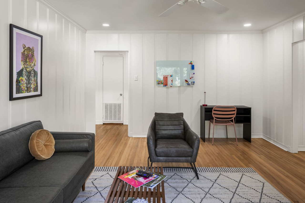 The Capital Heights Hideaway photo 9